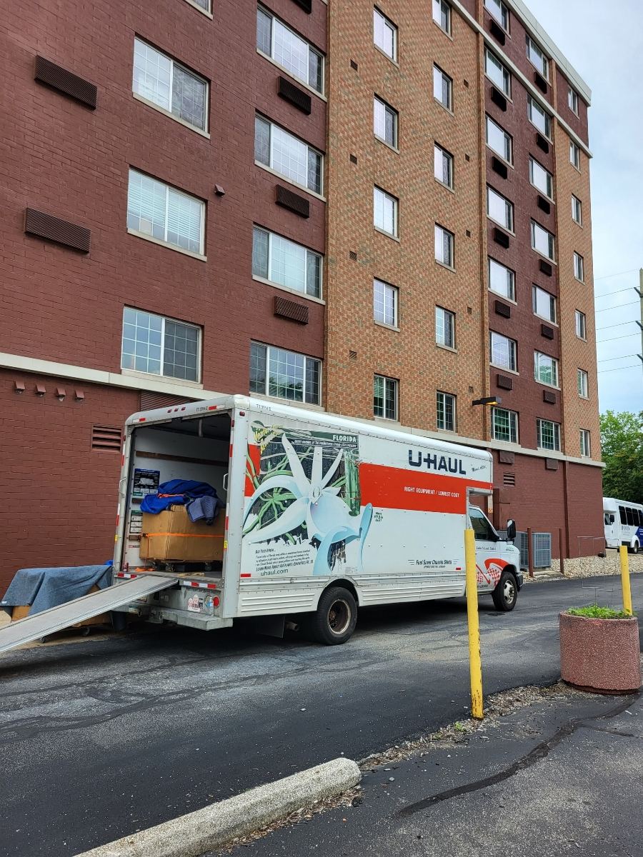 Moving job photo from Moving Pros CLE